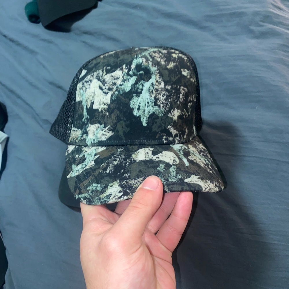 Lululemon hat
